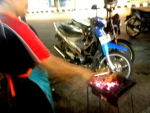 Wisata Kuliner Khas Kediri : Ayam Bakar Doho Jalan Stasiun Kota Kediri